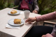 Kaffee und Kuchen im Café des Arboretum Ellerhoop